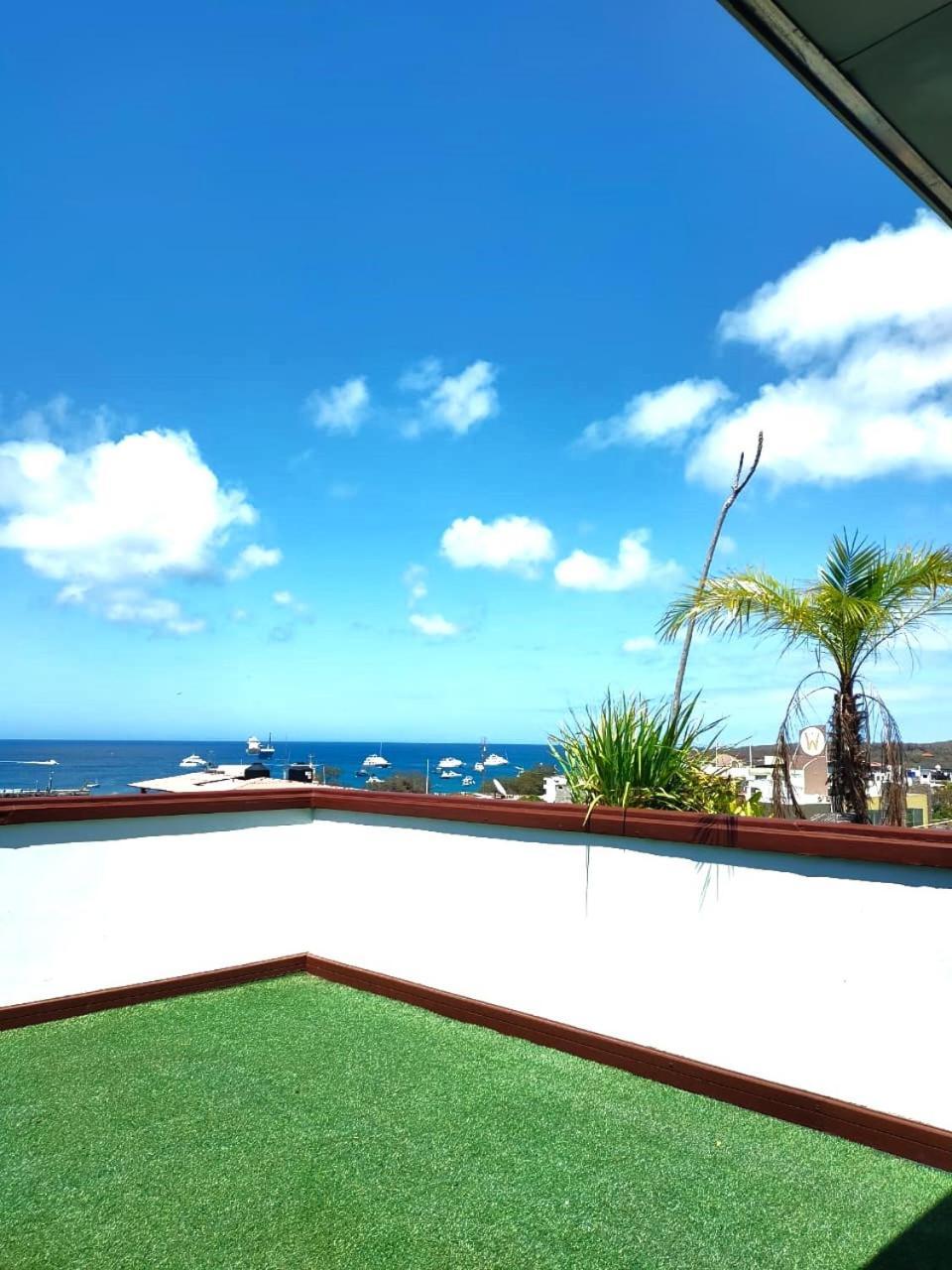 Hotel Los Algarrobos Puerto Baquerizo Moreno Eksteriør billede