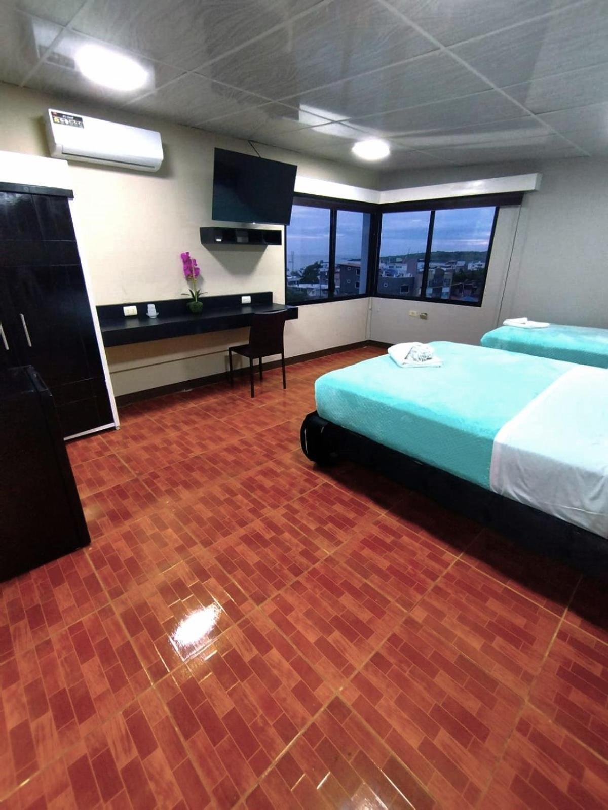 Hotel Los Algarrobos Puerto Baquerizo Moreno Eksteriør billede