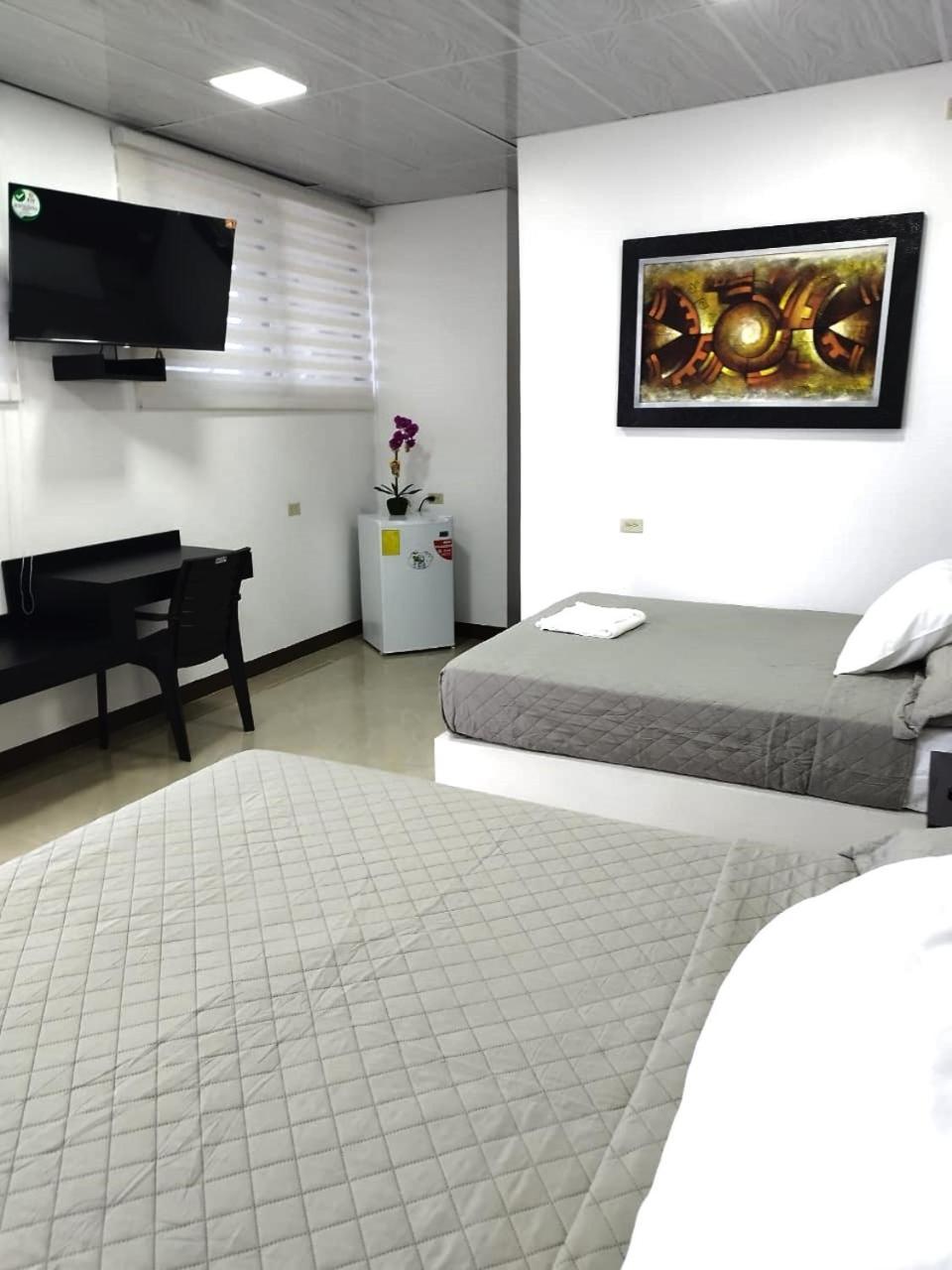 Hotel Los Algarrobos Puerto Baquerizo Moreno Eksteriør billede