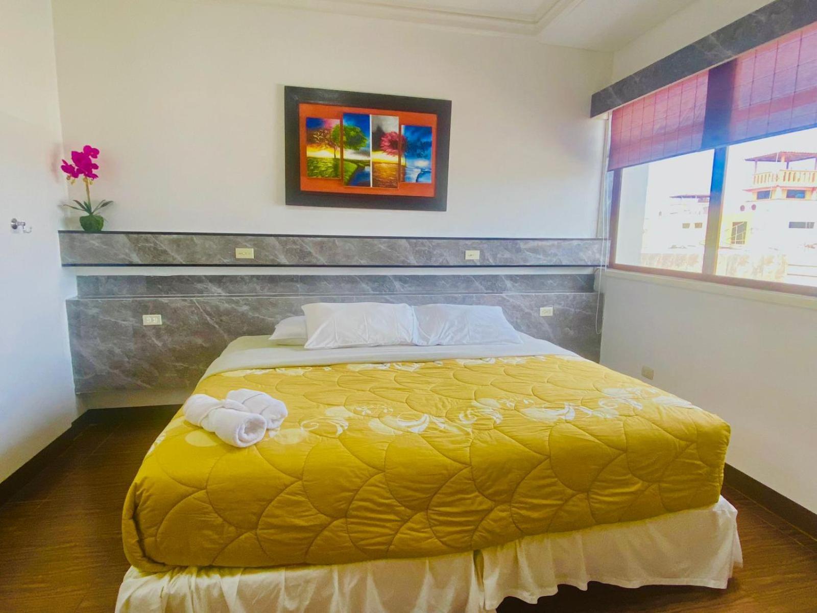 Hotel Los Algarrobos Puerto Baquerizo Moreno Eksteriør billede