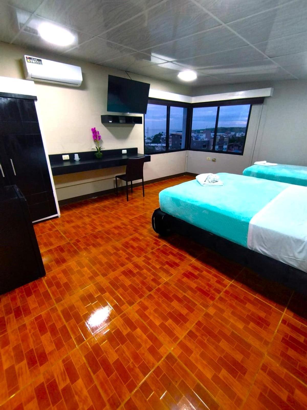 Hotel Los Algarrobos Puerto Baquerizo Moreno Eksteriør billede