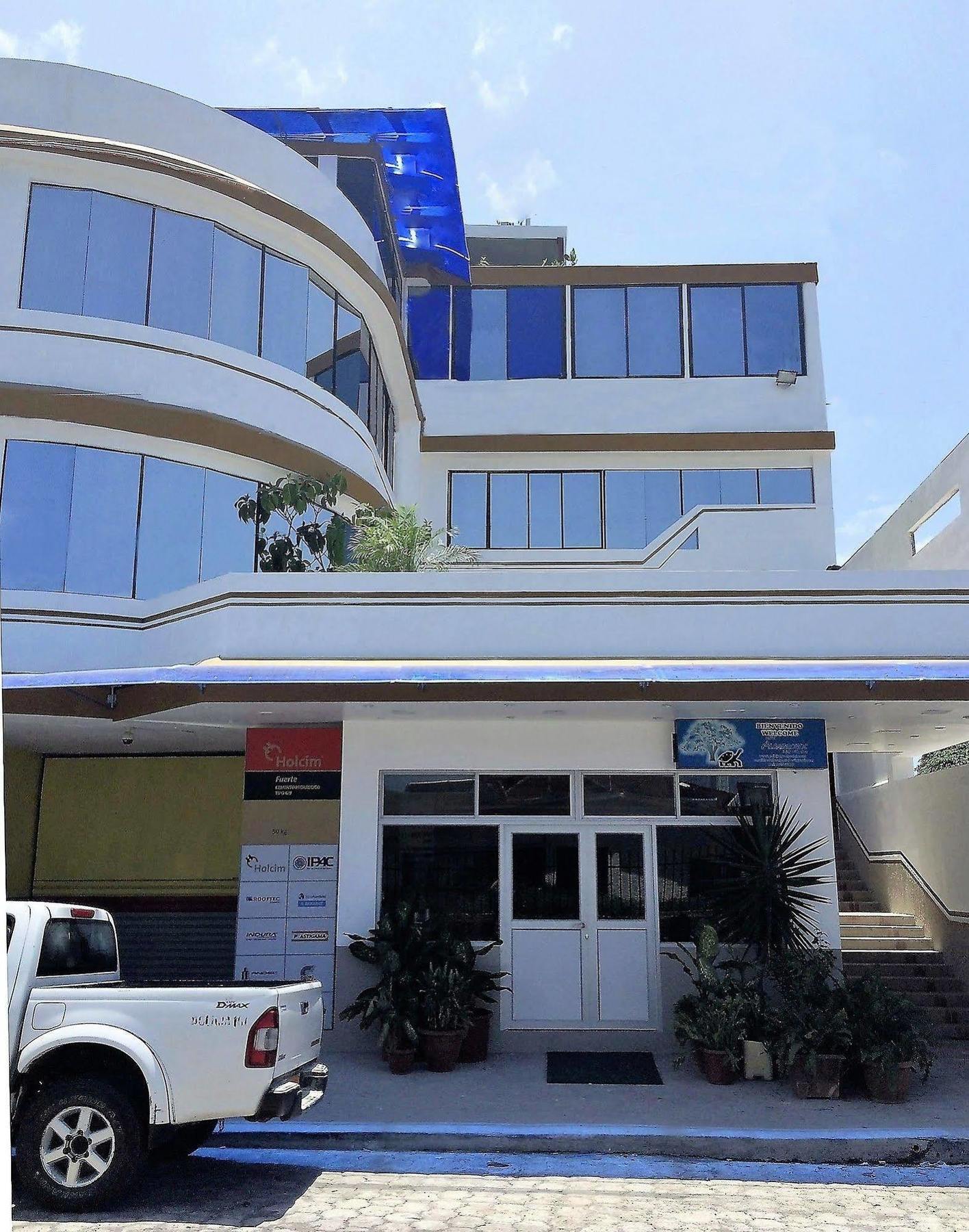 Hotel Los Algarrobos Puerto Baquerizo Moreno Eksteriør billede