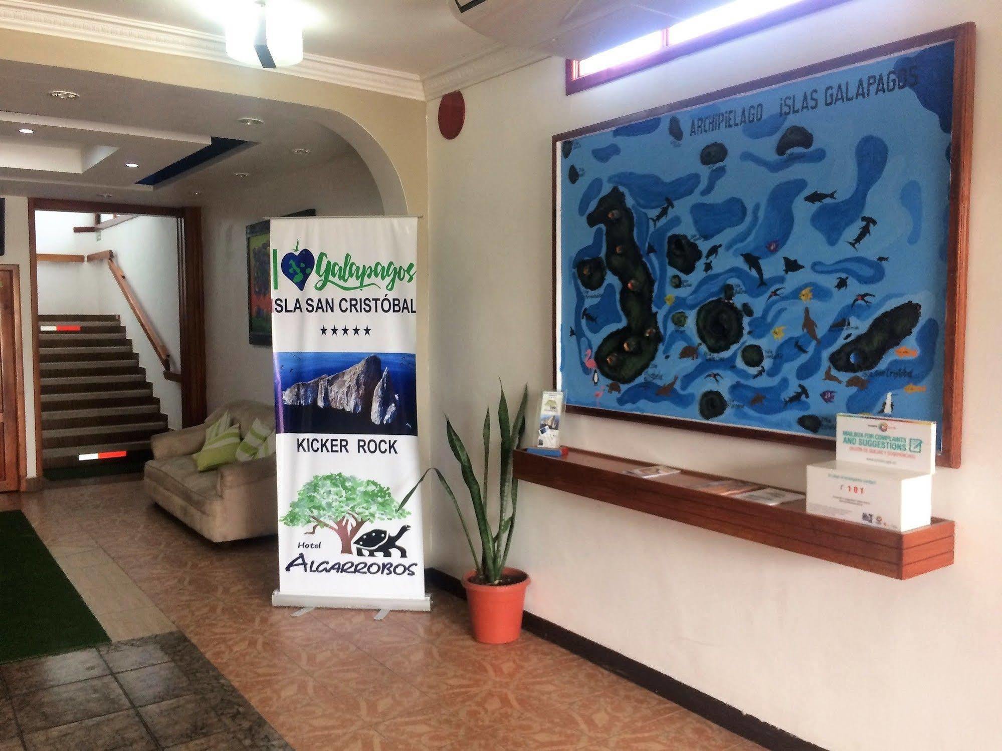 Hotel Los Algarrobos Puerto Baquerizo Moreno Eksteriør billede